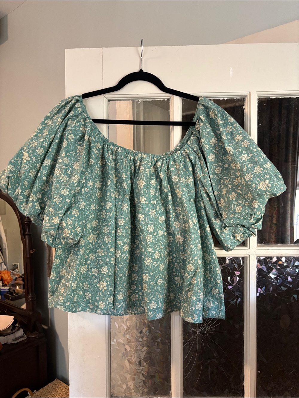 Hyacinth House Floral Puff Sleeve Top - Seafoam Green